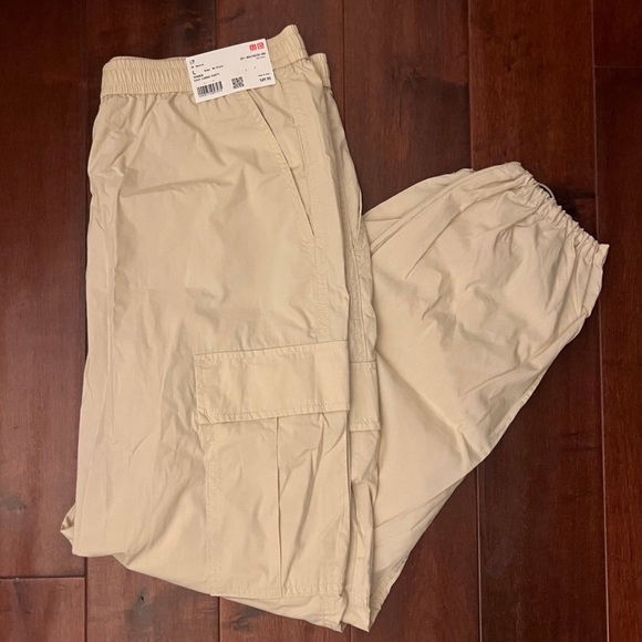 UNIQLO Easy Cargo Pants in Natural Cream Adjustable Hems Women's Size L - Picture 2 of 15